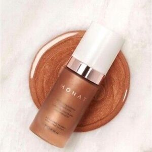 Monat shimmer radiance body luminizers